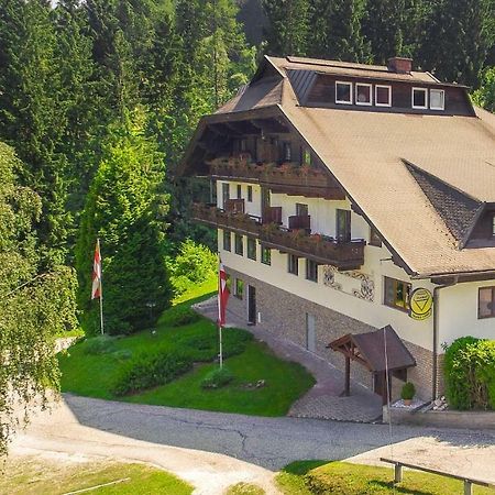 Pension Almhof Afritz Exteriör bild