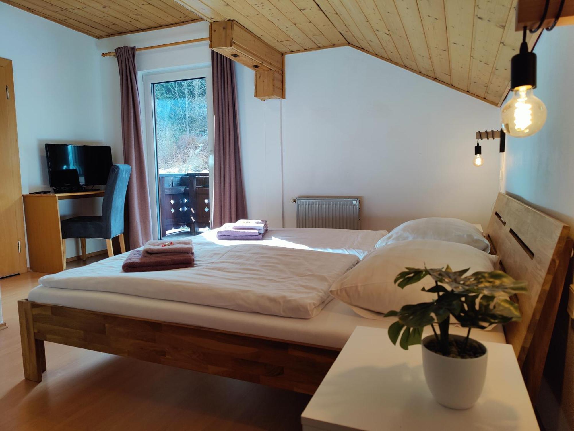 Pension Almhof Afritz Exteriör bild